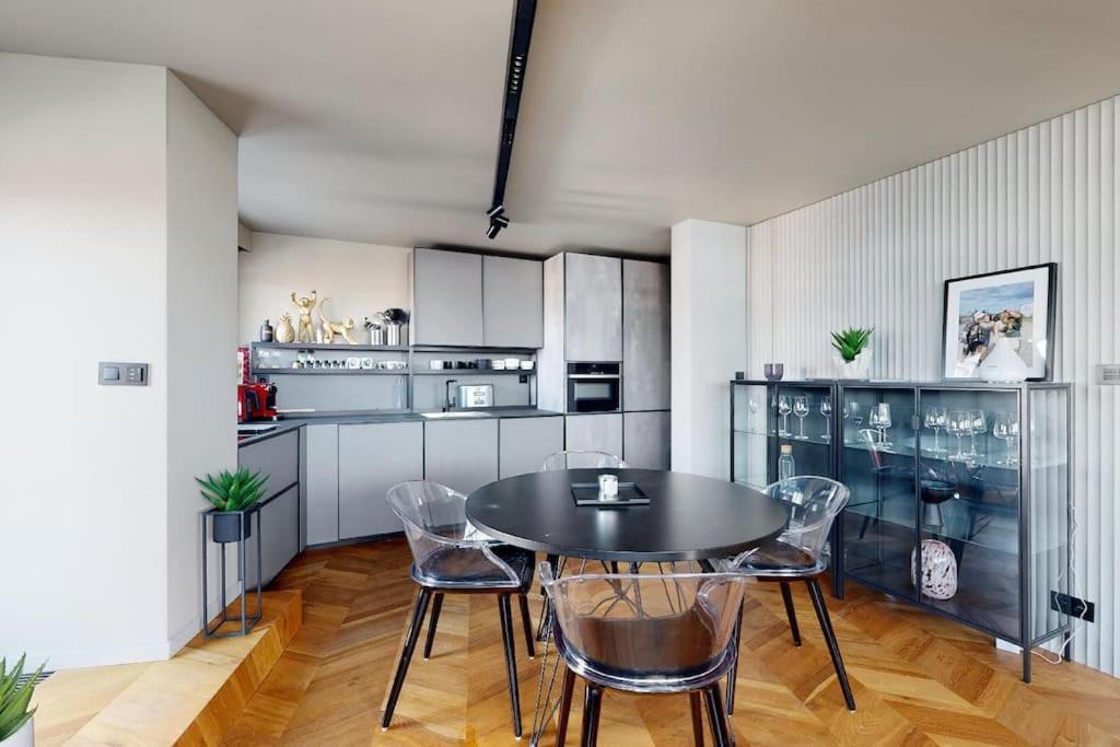 Stylovy Loft S Ohromnou Terasou Apartment